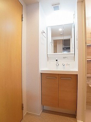 オレンティアの洗面所