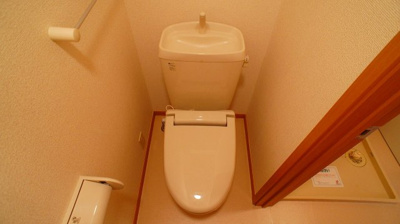 【トイレ】 | グレイスⅠ | 落ち着いた色調のトイレです