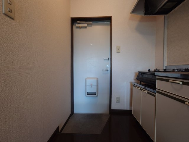レインボーハイツの玄関