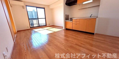 【居間・リビング】 | デミュール壱番館 | ※イメージです