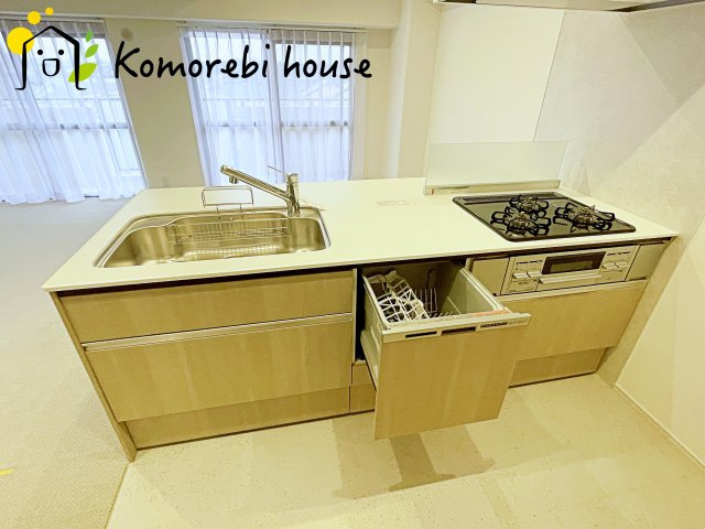 サーパス上尾第2のキッチン|コンパクトなキッチンで掃除もラクラク