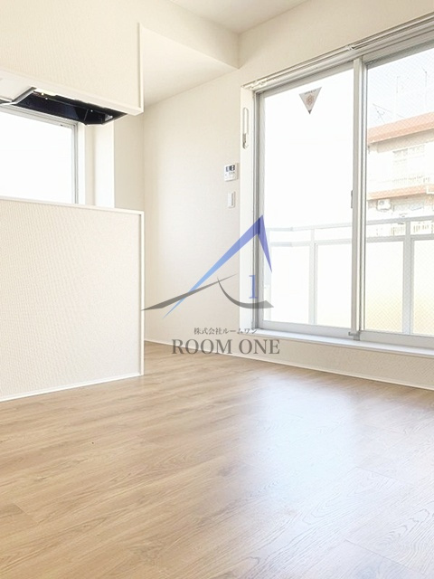 b’CASA堀切の居間・リビング|洋室のお部屋です。