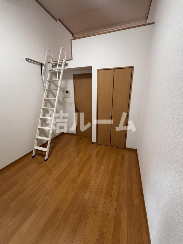 板橋区宮本町のアパートの寝室