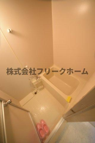 小金井市緑町５丁目の賃貸マンションの浴室