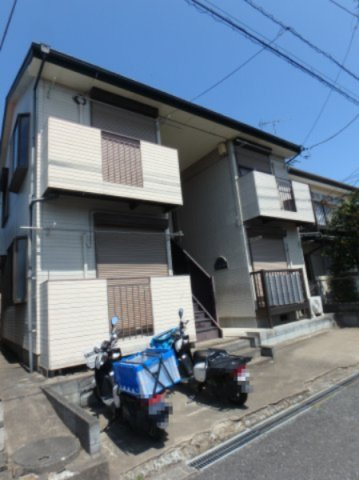 シャトル小林