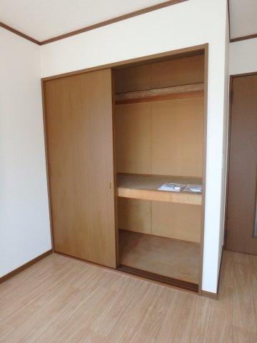シャトル小林の収納