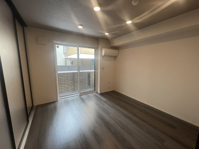 【バルコニー】