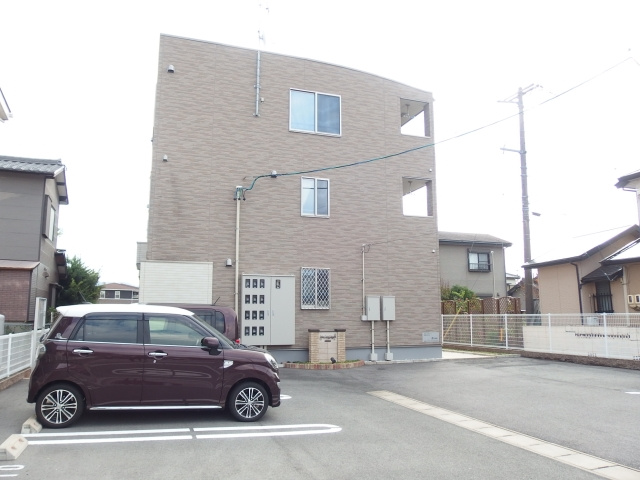 フェリーチェ　カーサ福岡の駐車場