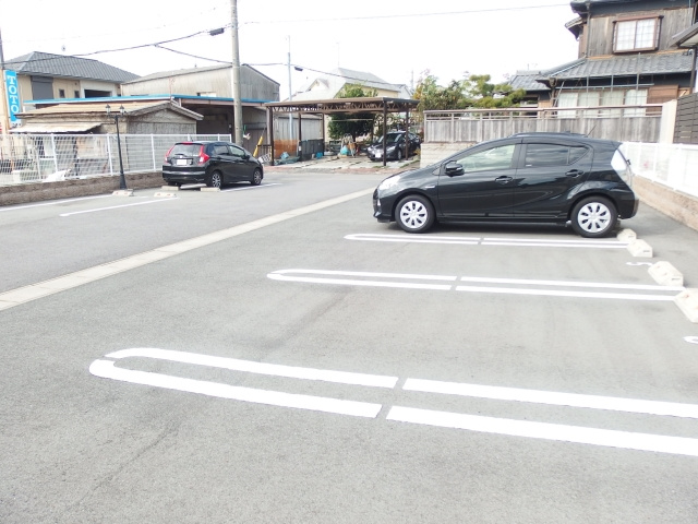 フェリーチェ　カーサ福岡の駐車場