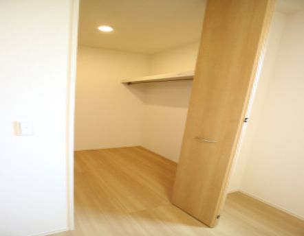 玉津町高津橋戸建の収納