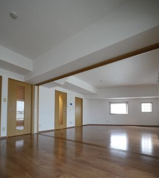 千代田区神田神保町２丁目の賃貸マンション
