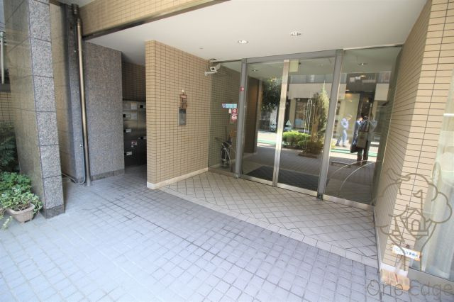 CHEZ CLARAのエントランス