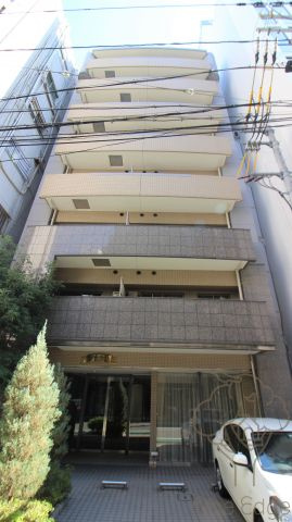 CHEZ CLARAの外観