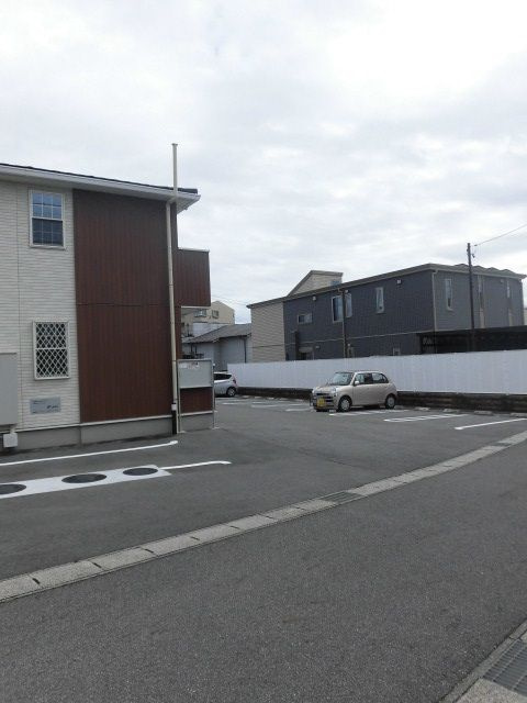 ＮＫＳ１２の駐車場
