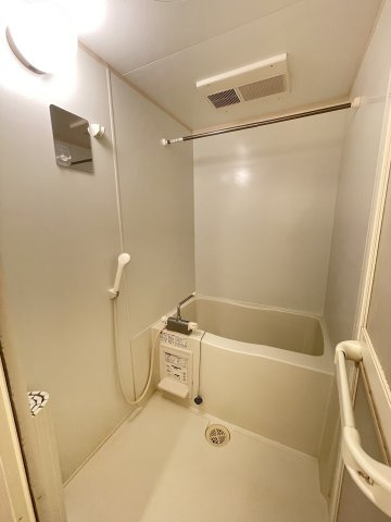 モンチャテウの独立洗面台|※別部屋写真