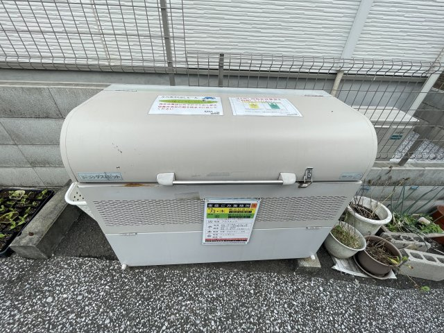 モンチャテウのキッチン|キッチン上部の収納です※別部屋写真