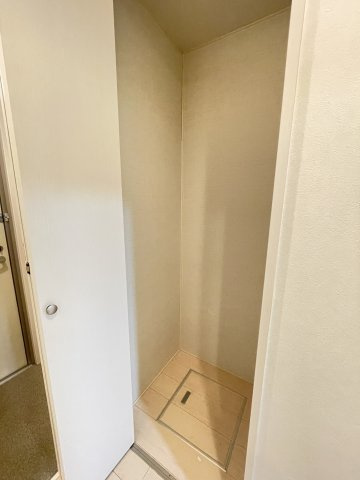 モンチャテウの玄関|明るい色合いの玄関です※別部屋写真