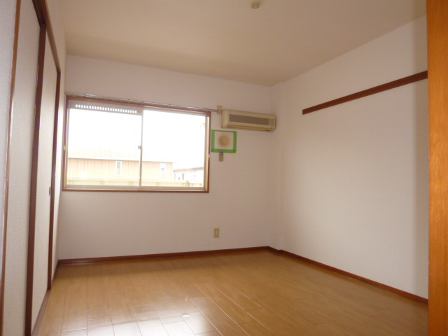 ニューシティともえⅢの寝室|洋室