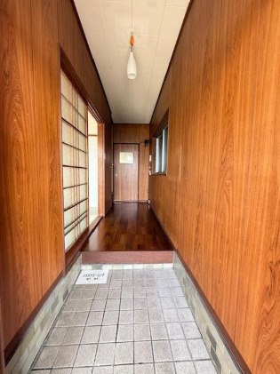 垂水区旭が丘2丁目戸建の玄関