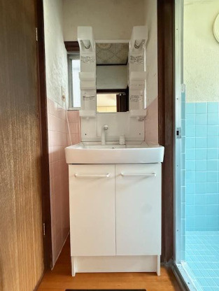 垂水区旭が丘2丁目戸建の洗面所