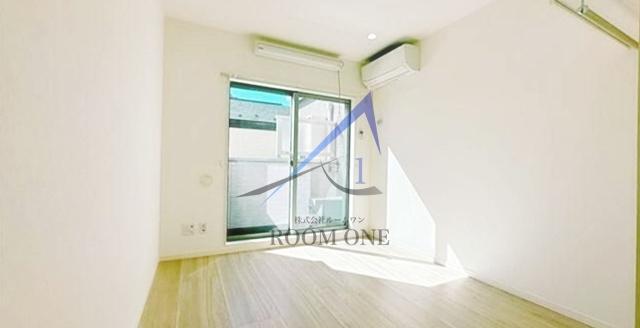 ＣＲＡＳＴＩＮＥ南砂町の居間・リビング|洋室のお部屋です。