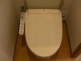 ロココ　ＴＡＣＨＩＢＡＮＡＹＡのトイレ|シャワー付トイレ