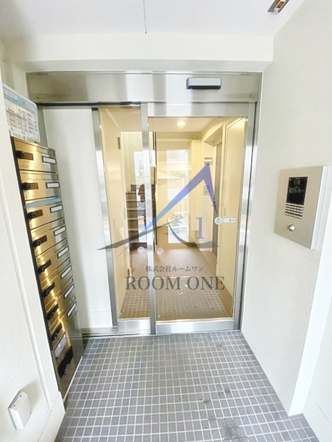 プルミエ北沢のエントランス|エントランスです。