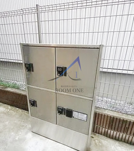 メゾン・コンソラータのその他共用部分|宅配ボックスです。