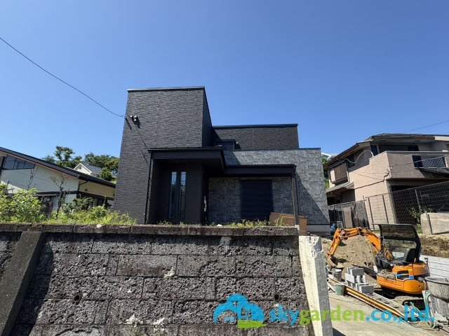 鎌倉市梶原三丁目 新築戸建 全1棟の外観|令和8年7月9日撮影（建築中）