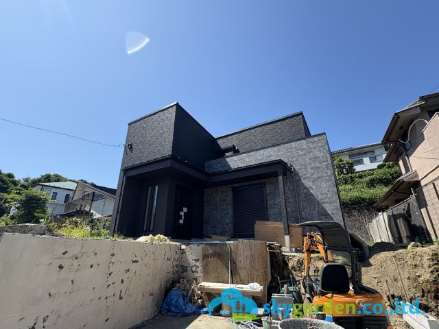 鎌倉市梶原三丁目 新築戸建 全1棟の外観|令和8年7月9日撮影（建築中）