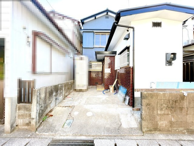 高知市北竹島町　中古戸建の駐車場