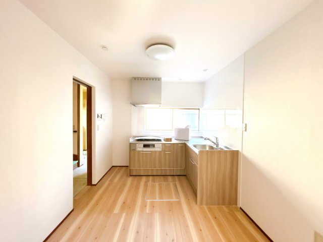 高知市北竹島町　中古戸建のキッチン