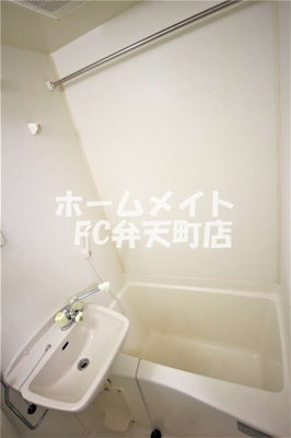 【浴室】 | マリンコート | コンパクトで使いやすいお風呂です