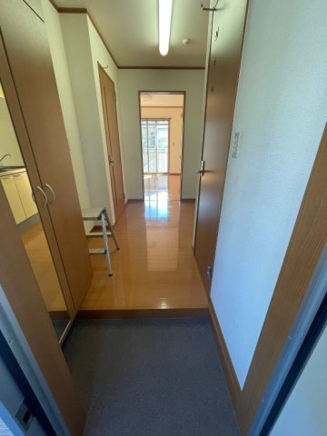 グランフェルサの玄関|※別号室参考写真です