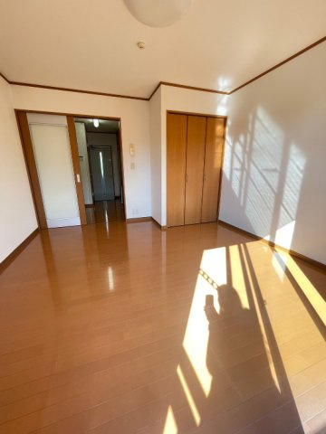 グランフェルサの居間・リビング|※別号室参考写真です