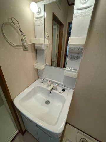 グランフェルサの独立洗面台|※別号室参考写真です