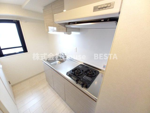レジディア神戸三宮プレイスのキッチン