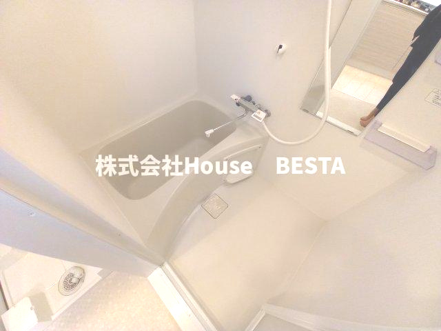 レジディア神戸三宮プレイスの浴室