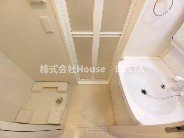 レジディア神戸三宮プレイスの洗面所