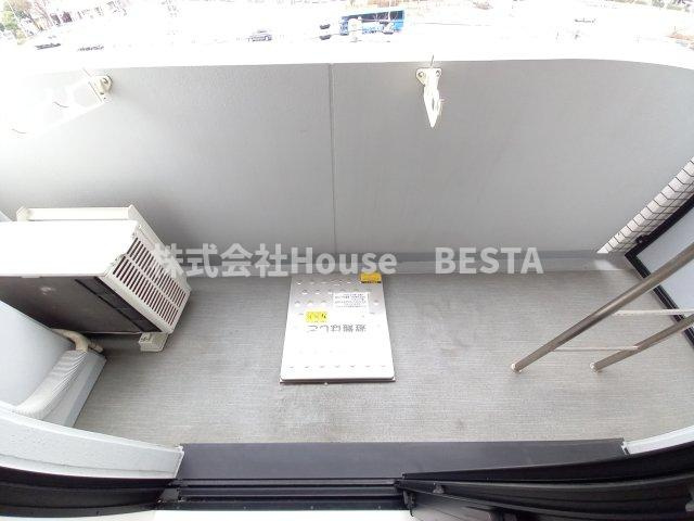 レジディア神戸三宮プレイスのバルコニー