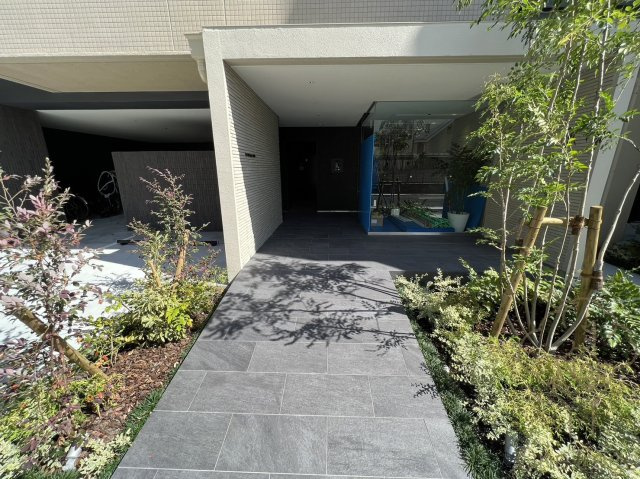 Parkhouse南森町のエントランス