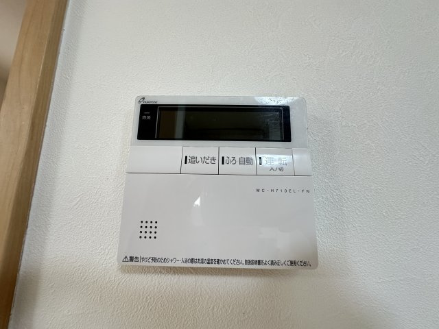 本牧本町の玄関|ナチュラルテイストに仕上げられた整った玄関は家の顔となりますね。