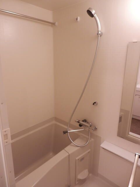 ユリカロゼＡＺ上板橋の浴室