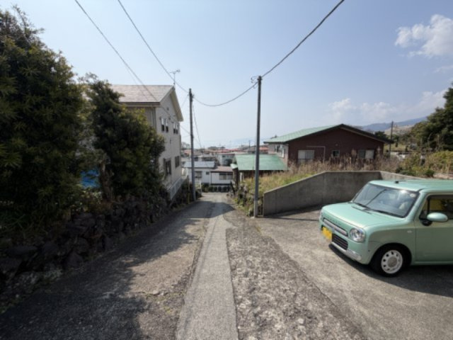 湯河原町　吉浜の前面道路含む現地写真
