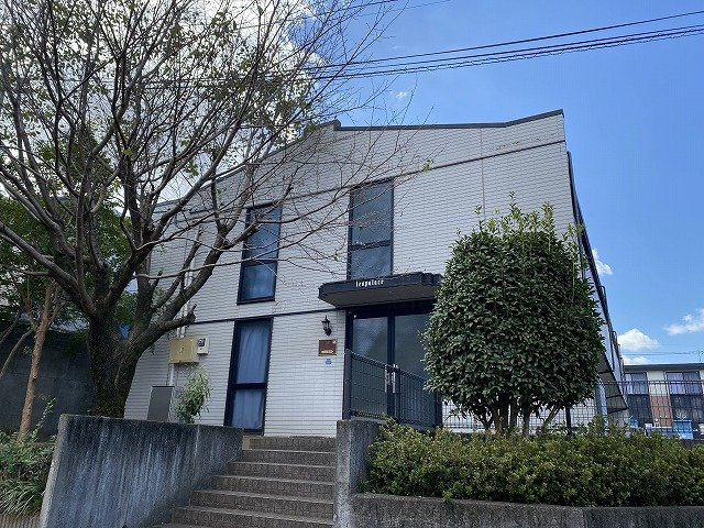 レオパレス梨乃木坂の外観