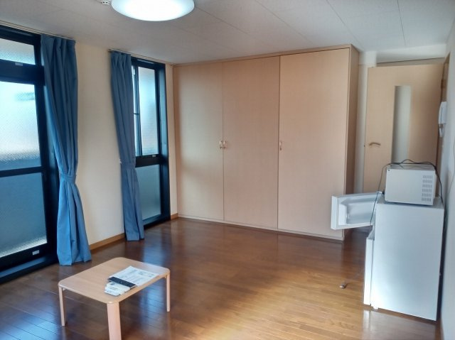 レオパレス梨乃木坂の居間・リビング|設備・仕様は号室により異なる為、現況を優先致します。