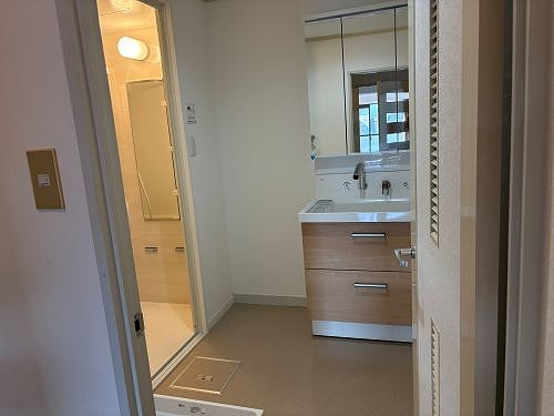 ライオンズマンション上通の洗面所|脱衣所