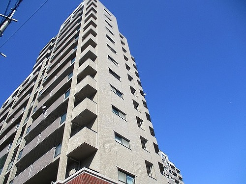 サーパスシティ新屋敷一番館のその他|マンション外観