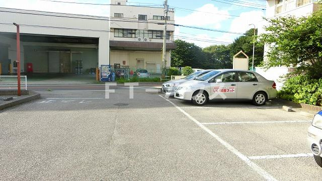サクセス壱番館の駐車場|駐車場
