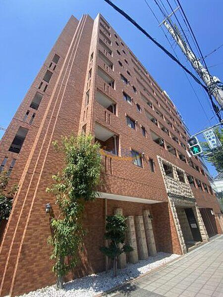 プレサンスセンターコア大阪の外観